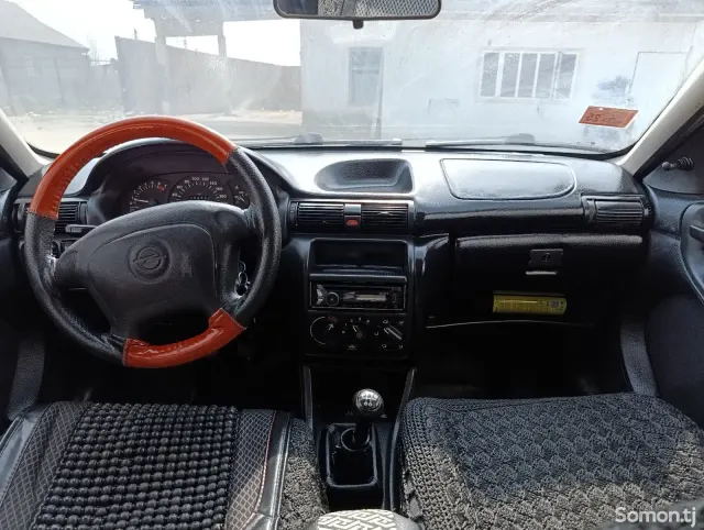 Opel Astra F 1996 · MT