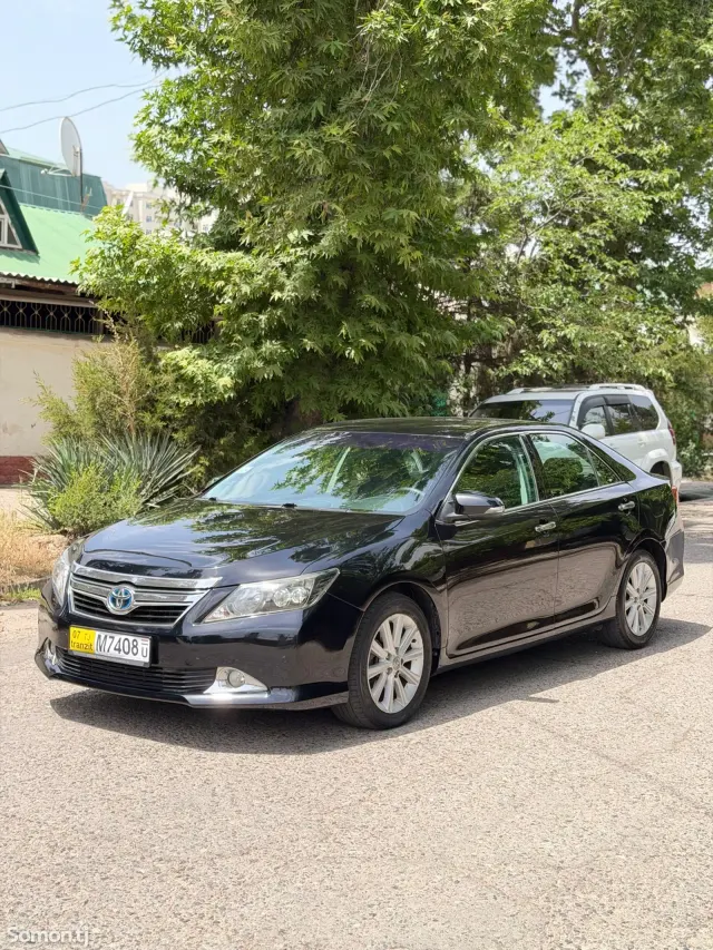 Toyota Camry 2015 · 2.5 AT