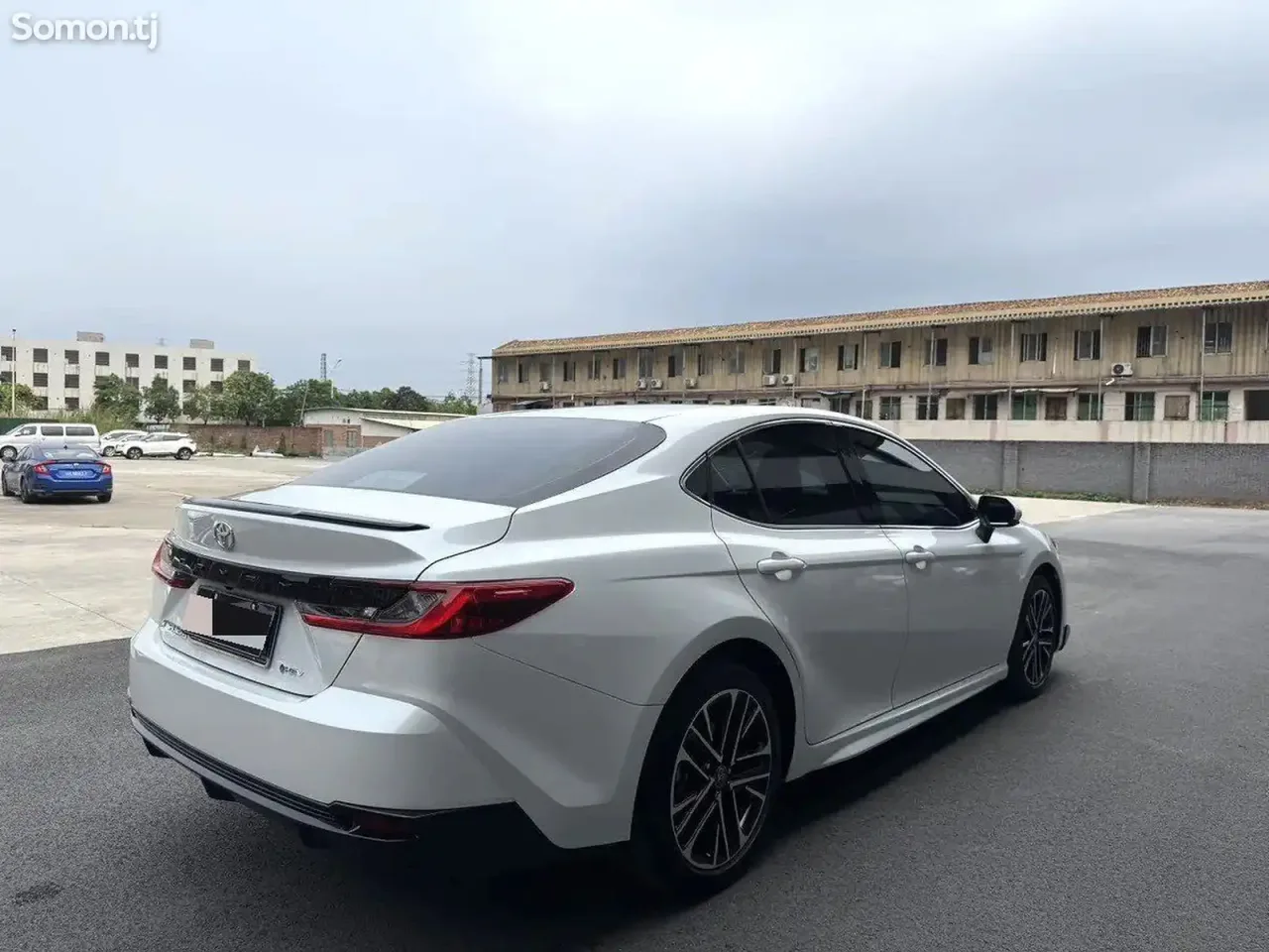 Toyota Camry 2025 · 2.5 AT