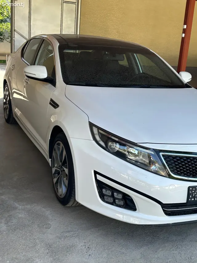 Kia K5 2015 · 2.0 AT