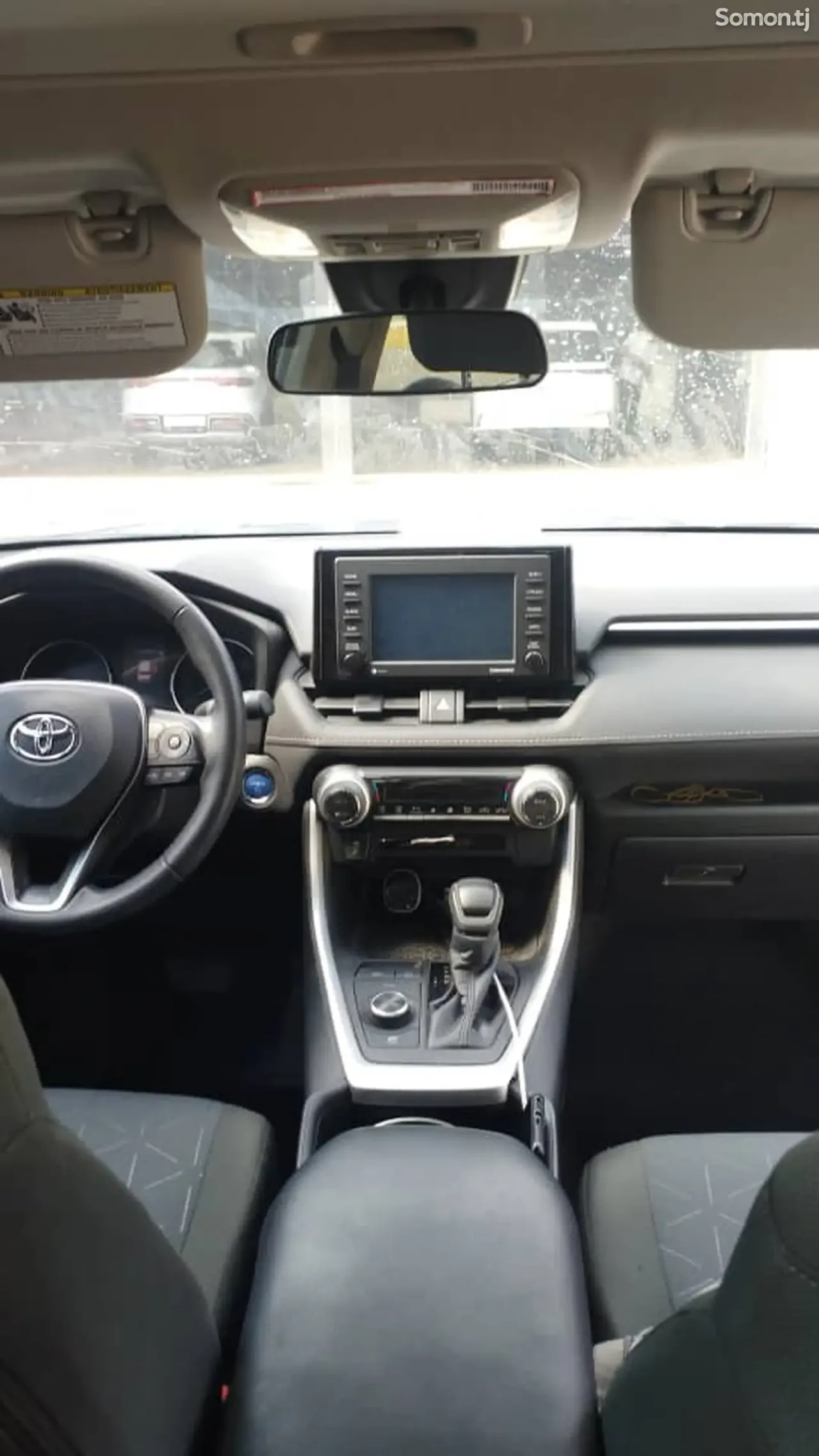Toyota RAV 4 2022 · 2.5 AT
