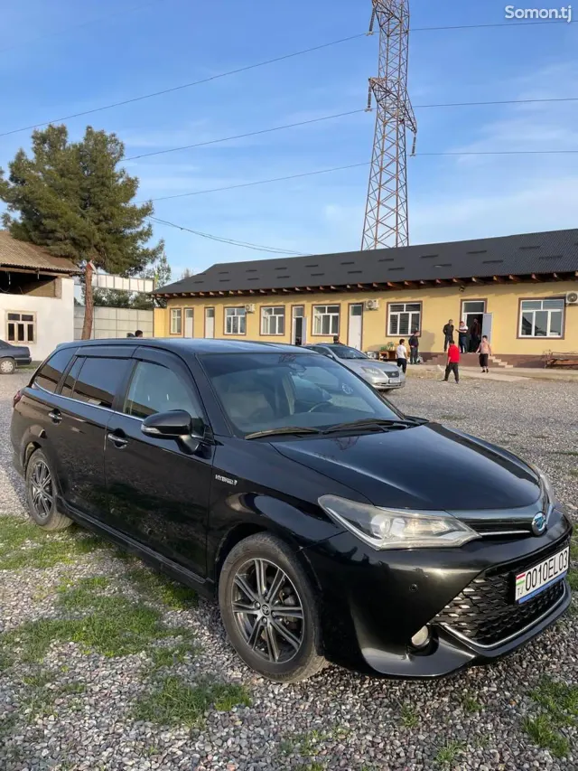 Toyota Fielder 2017 · 1.8 AT