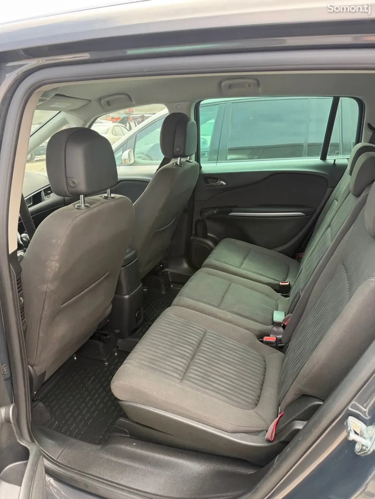 Opel Zafira 2014 · 1.6 MT