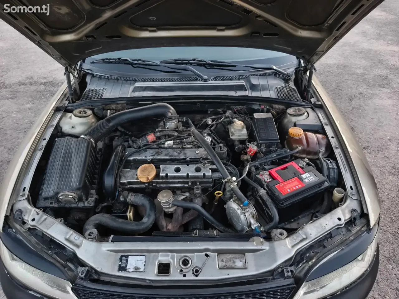 Opel Vectra B 1996 · 1.6 MT