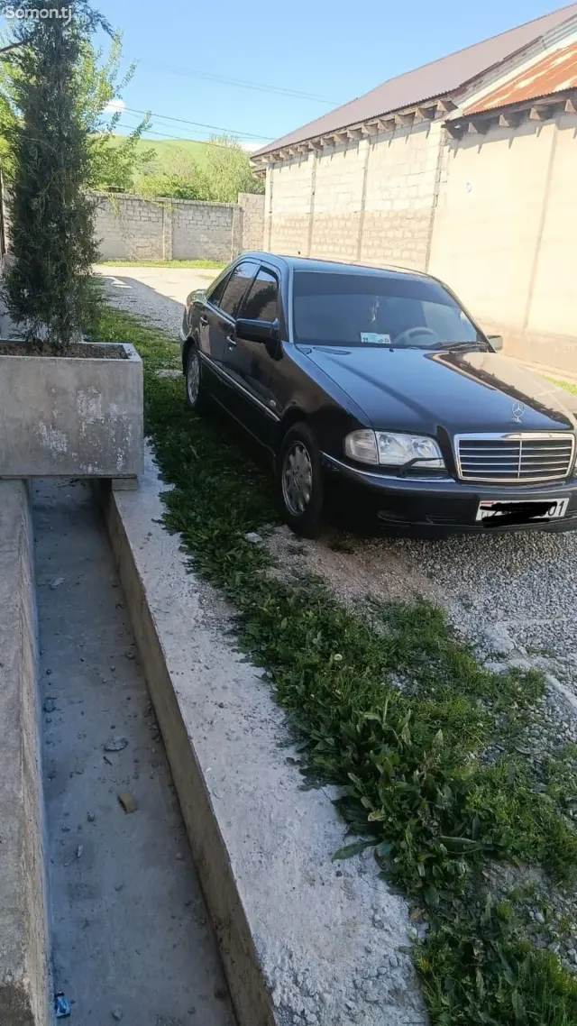 Mercedes-Benz C class 1998 · 2.0 AT