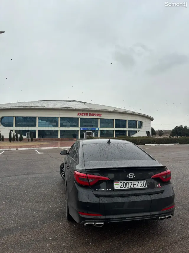 Hyundai Sonata 2016 · 2.0 AT