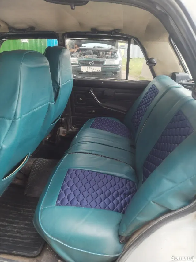Lada (ВАЗ) 2107 2004 · 1.6 MT