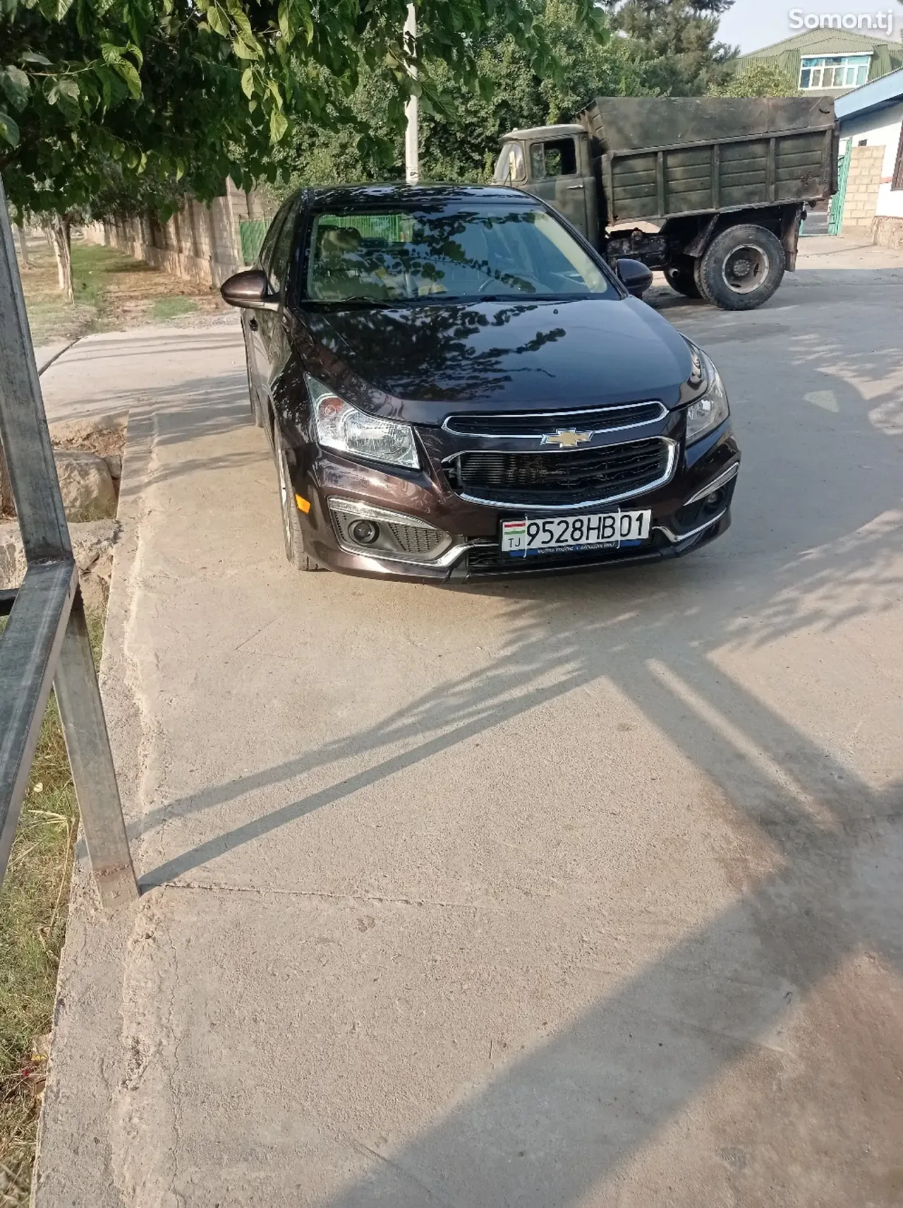 Chevrolet Cruze 2015 · 1.4 AT