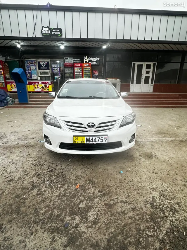 Toyota Corolla 2013 · 1.8 AT