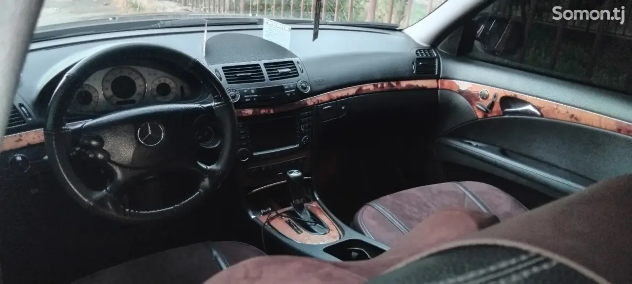 Mercedes-Benz E class 2007 · 3.5 AT
