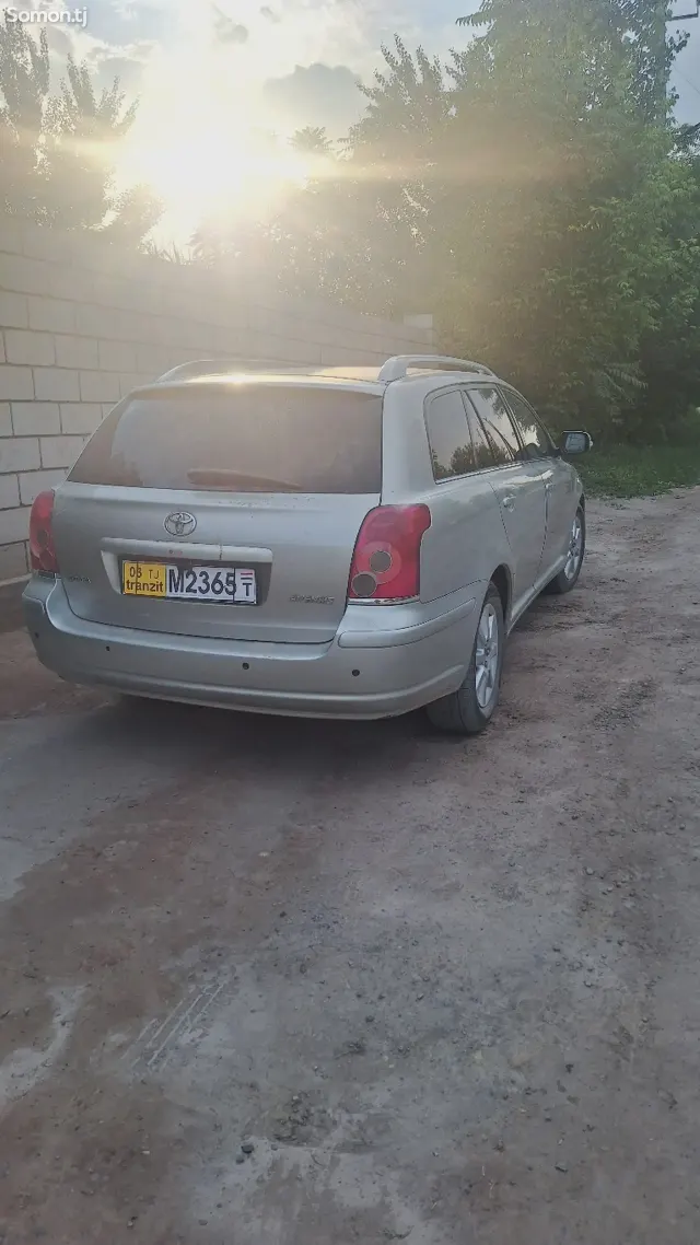 Toyota Avensis 2006 · 2.0 MT