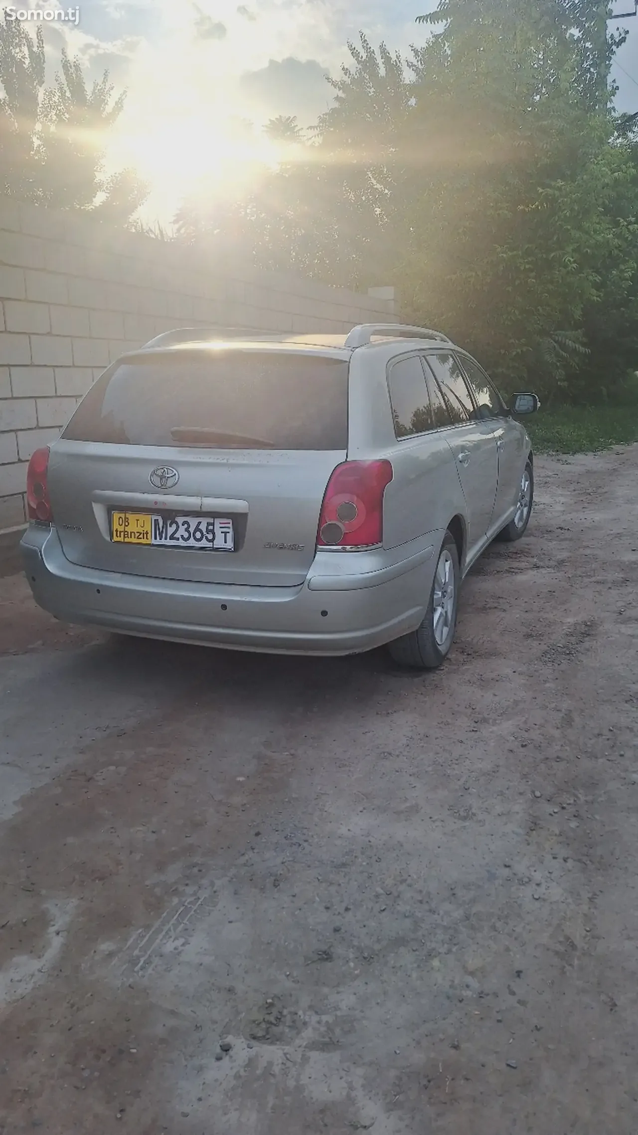 Toyota Avensis 2006 · 2.0 MT
