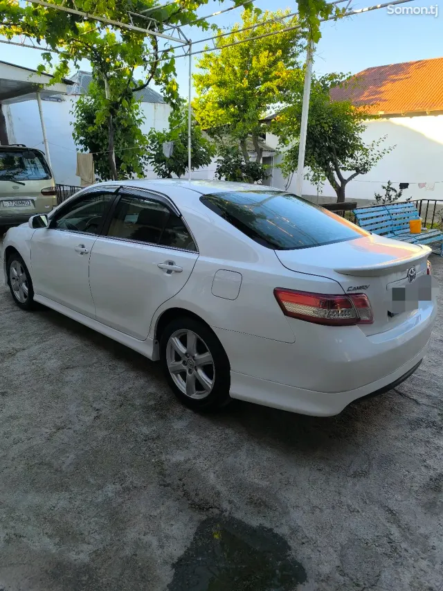 Toyota Camry 2009 · 2.4 AT
