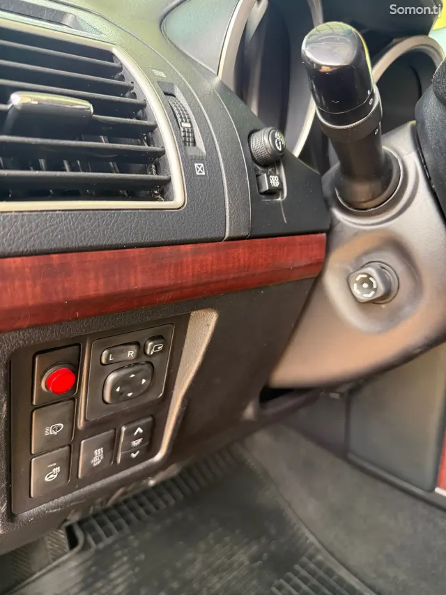 Toyota Land Cruiser Prado 2016 · 2.8 AT