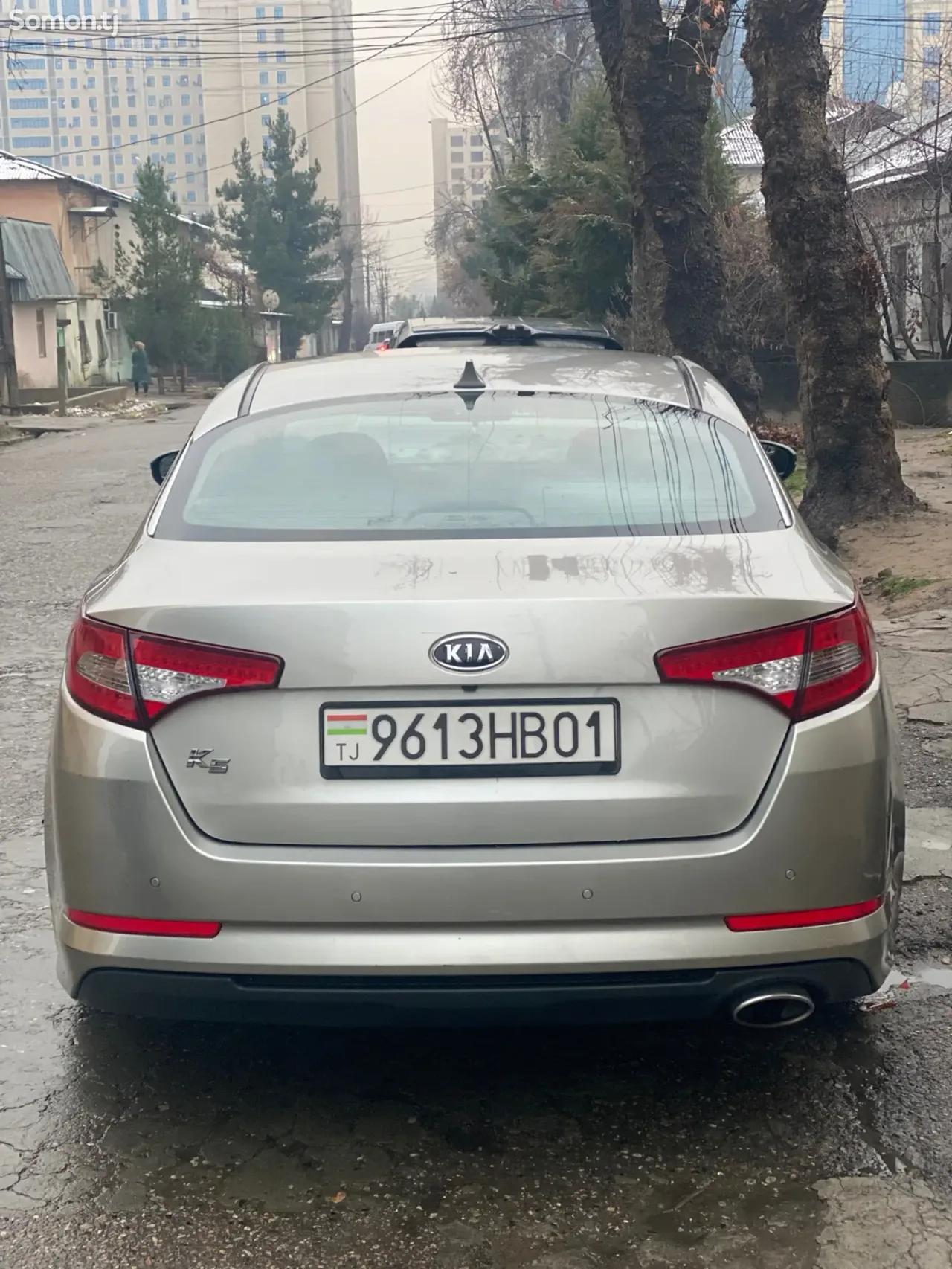 Kia K5 2011 · 2.0 AT