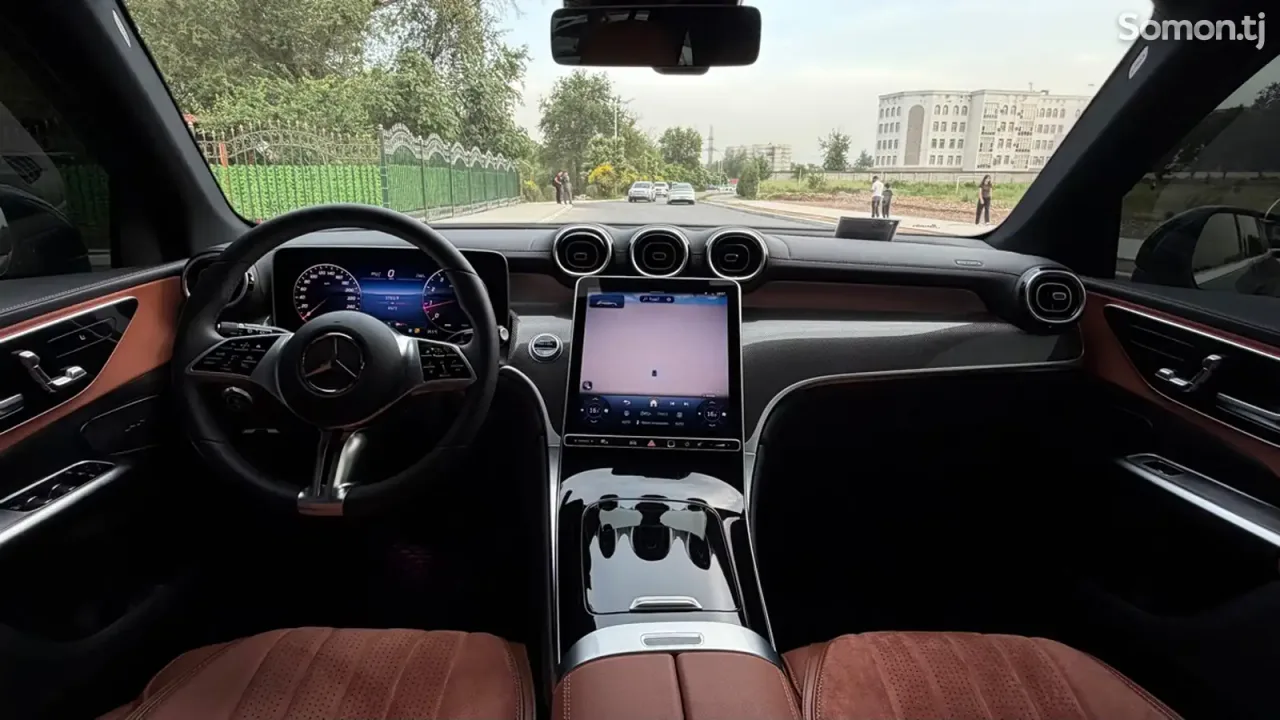 Mercedes-Benz GLC class 2025 · 3.0 AT