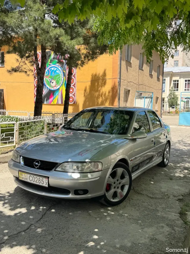 Opel Vectra B 2001 · 6.1 MT