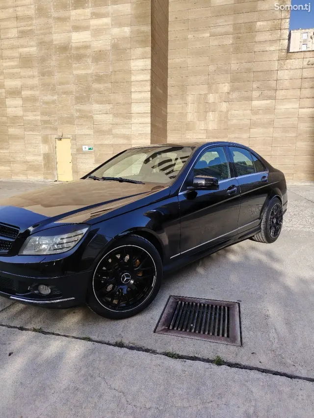 Mercedes-Benz C class 2009 · 3.5 AT