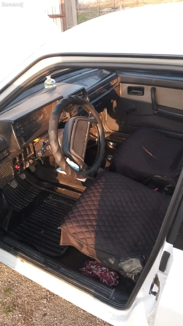 Lada (ВАЗ) 2109 1999 · 1.6 MT