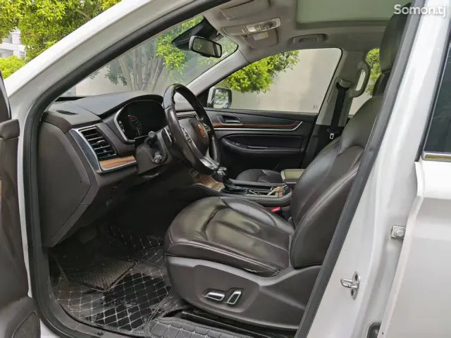 Roewe RX8 2018 · 2.0 AT