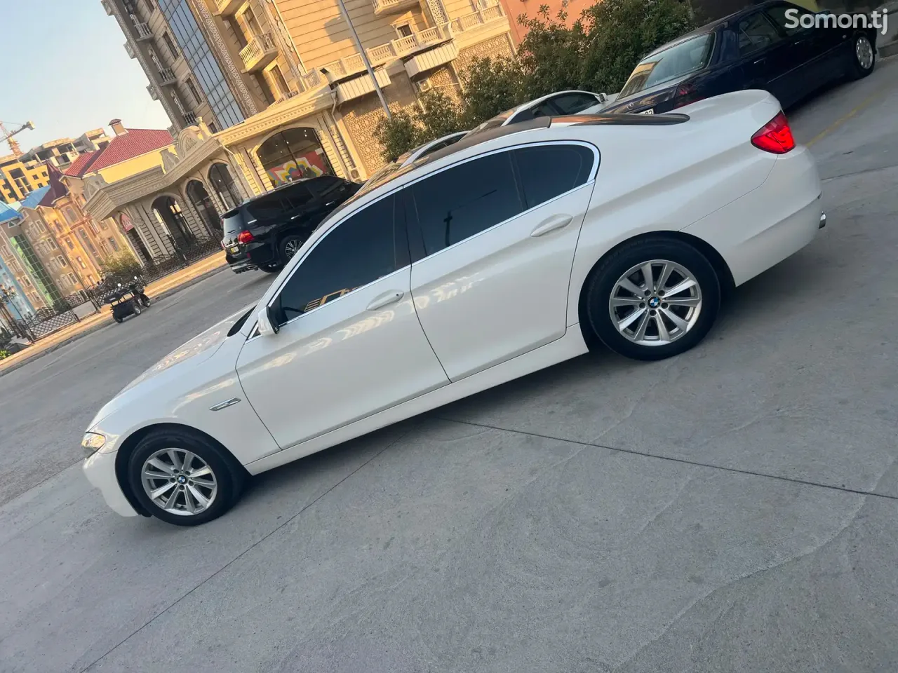 BMW 5 series 2013 · 2.0 AT