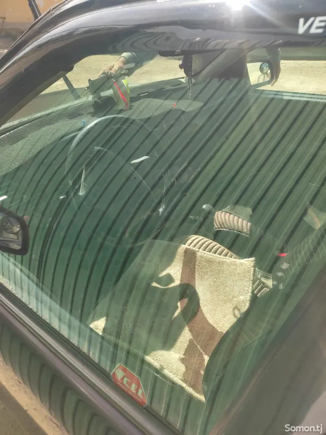 Opel Vectra A 1994 · 1.6 MT