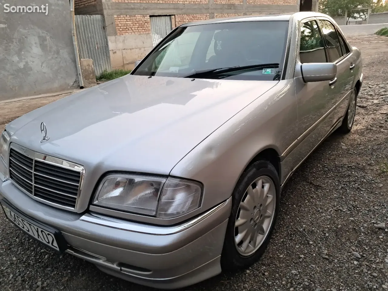 Mercedes-Benz C class 1999 · 2.8 AT