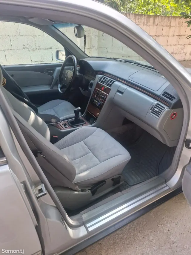 Mercedes-Benz A class 1998 · 2.0 MT