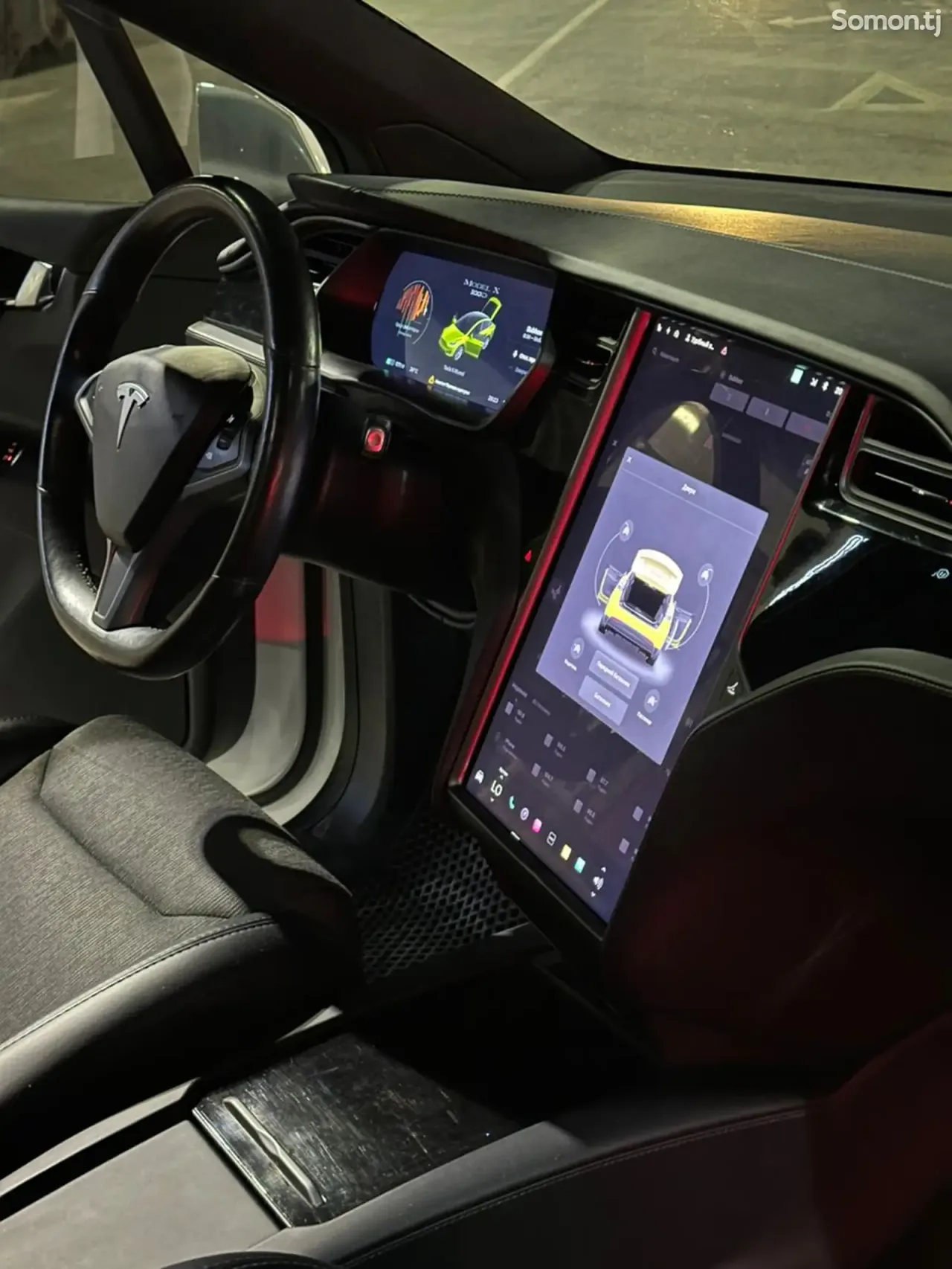 Tesla Model X 2019 · AT