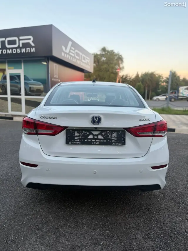 Changan Alsvin 2025 · 1.5 AT