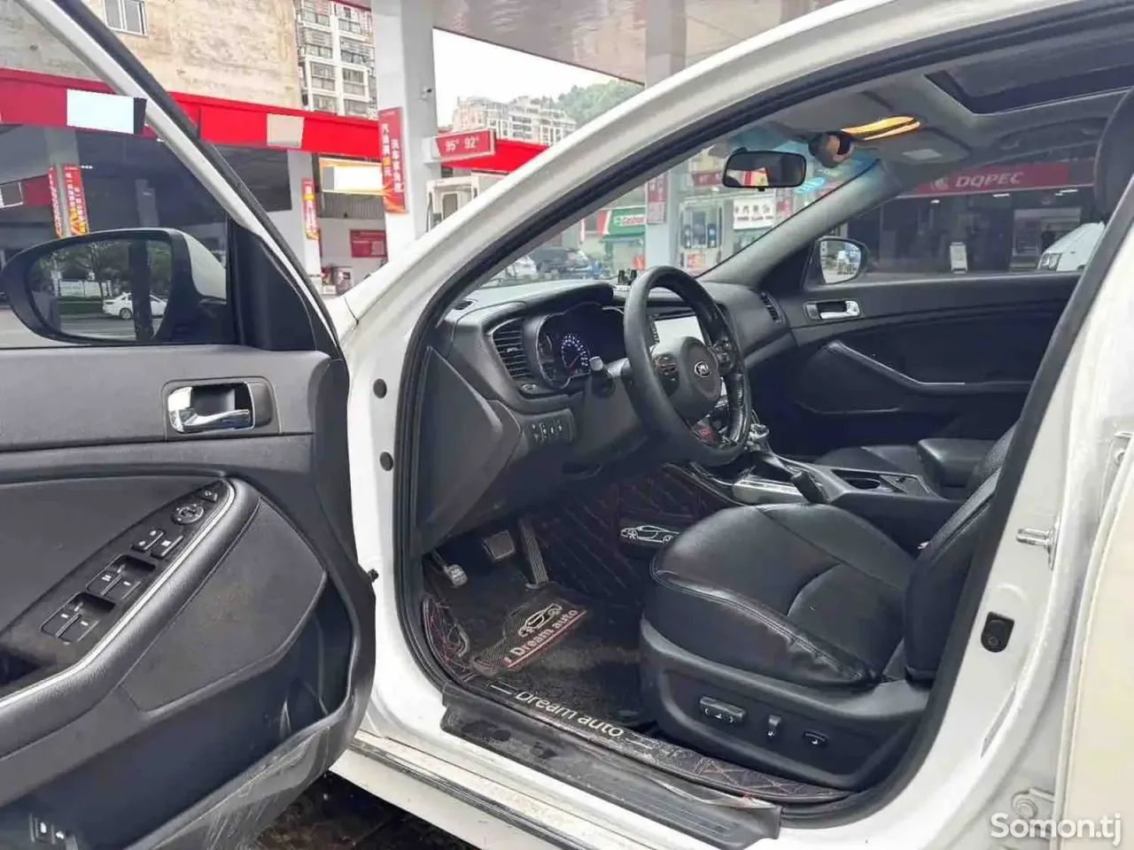 Kia K5 2015 · 2.0 AT