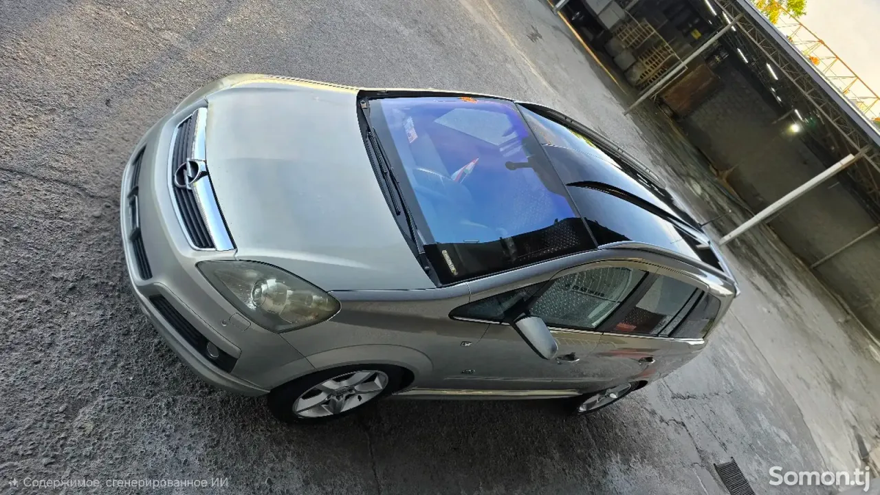 Opel Zafira 2006 · 2.2 AT