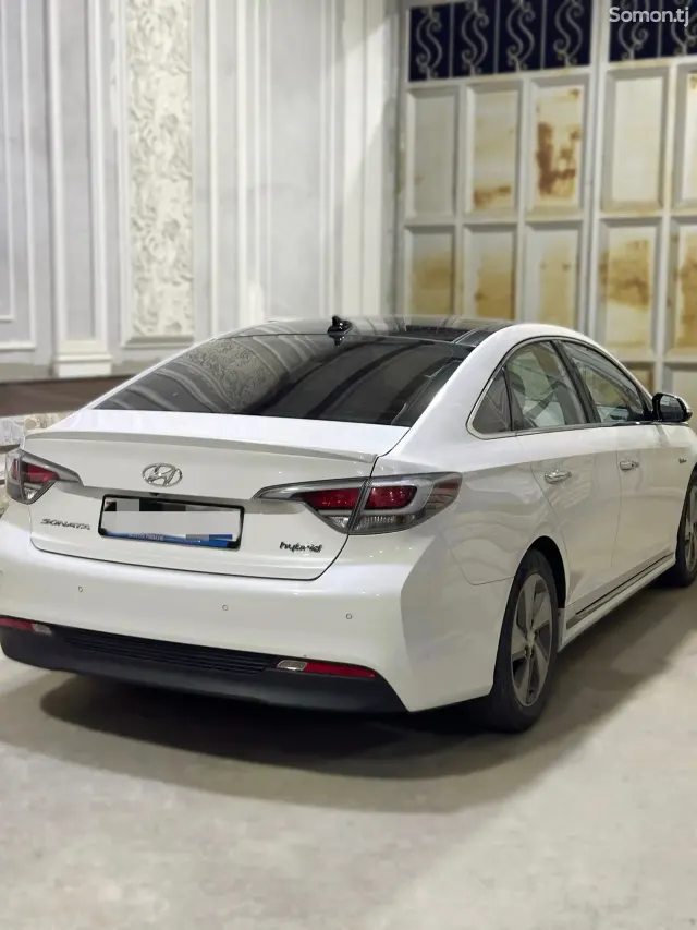 Hyundai Sonata 2015 · 2.0 CVT