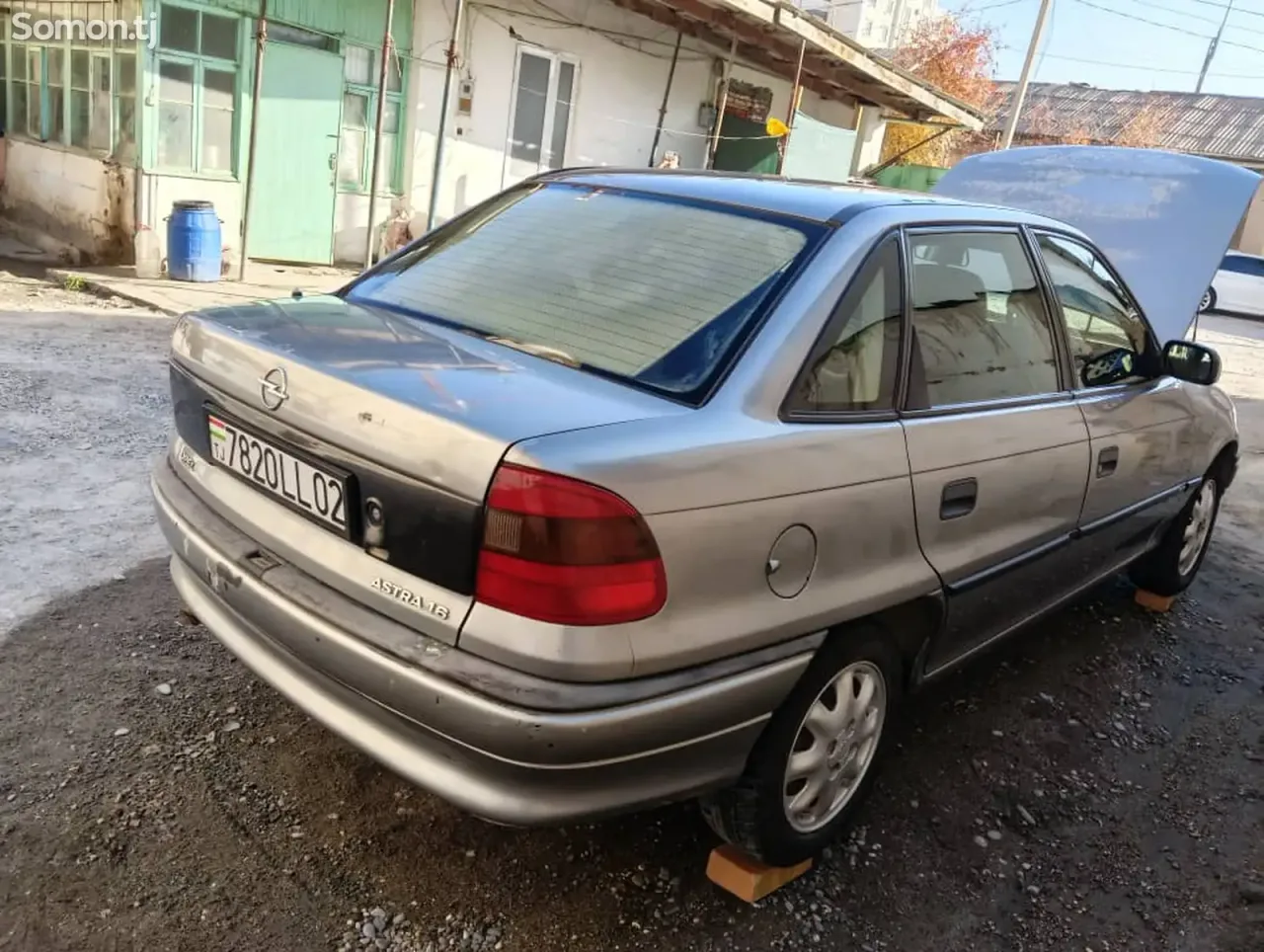 Opel Astra F 1996 · 1.6 AT