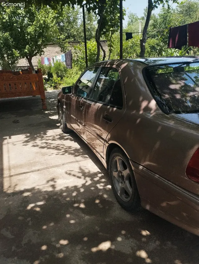 Mercedes-Benz C class 1994 · 1.8 MT