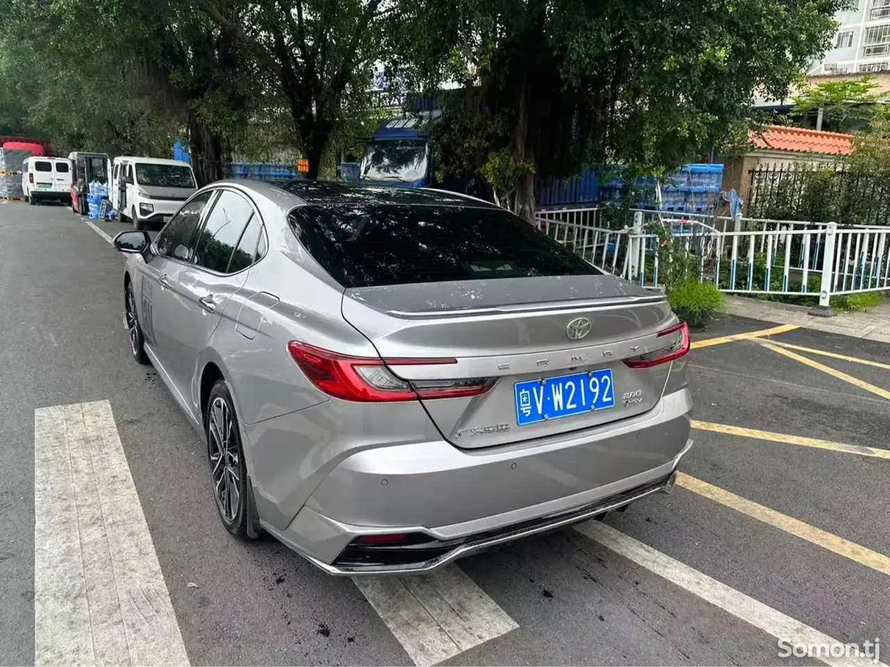 Toyota Camry 2025 · 2.0 AT