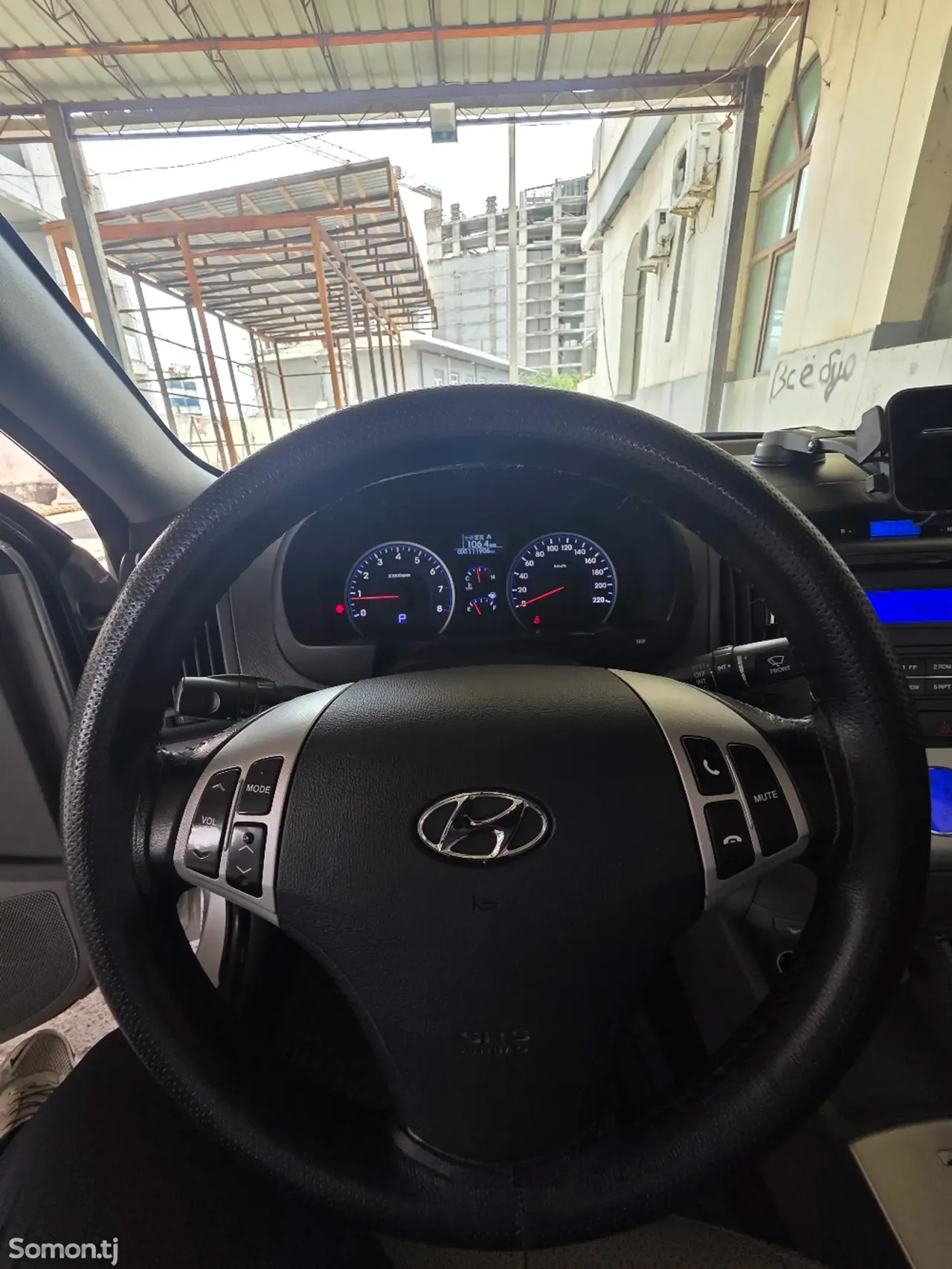 Hyundai Avante 2009 · 1.6 AT