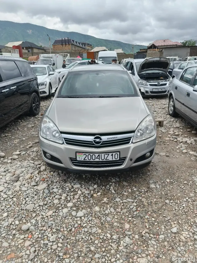 Opel Astra H 2007 · 1.6 MT