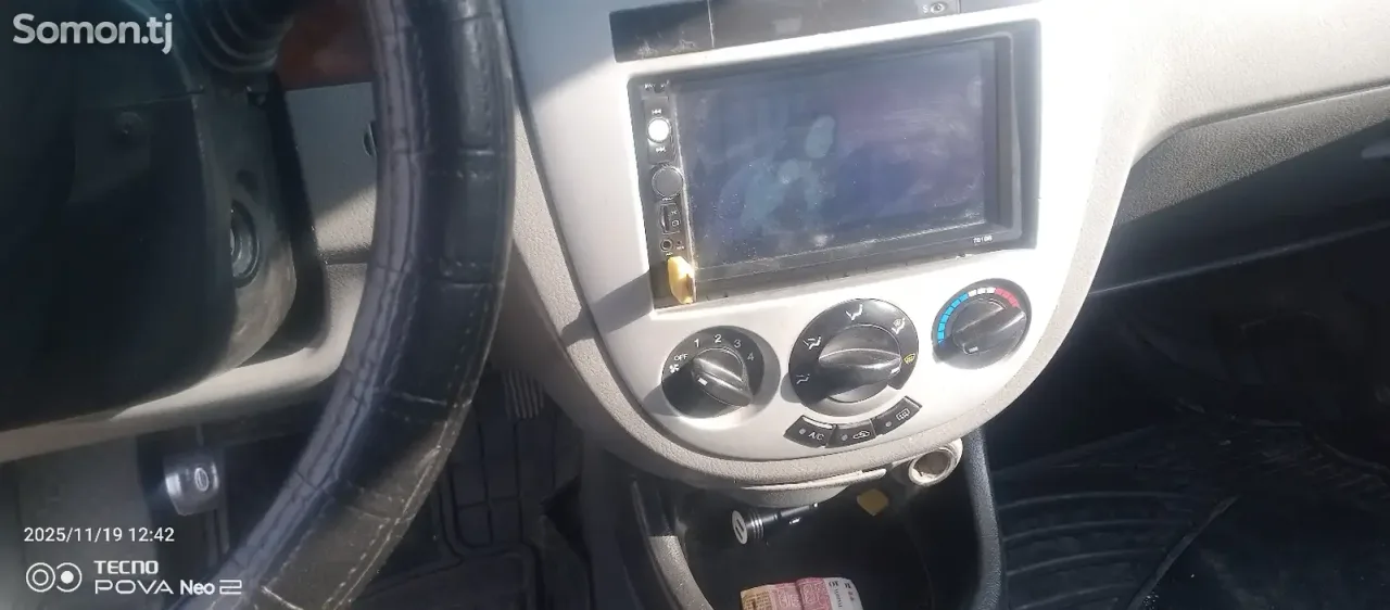Chevrolet Lacetti 2003 · 1.6 MT
