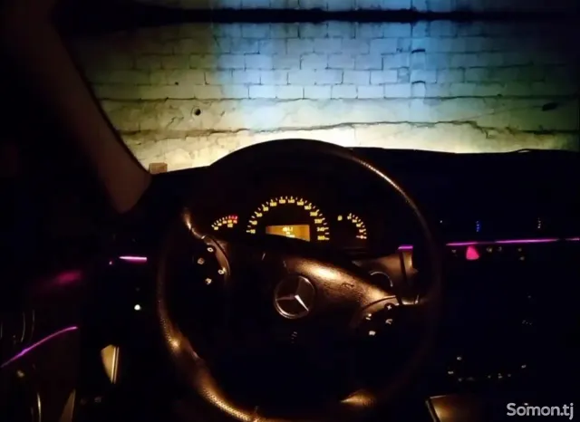 Mercedes-Benz C class 2000 · 2.3 MT