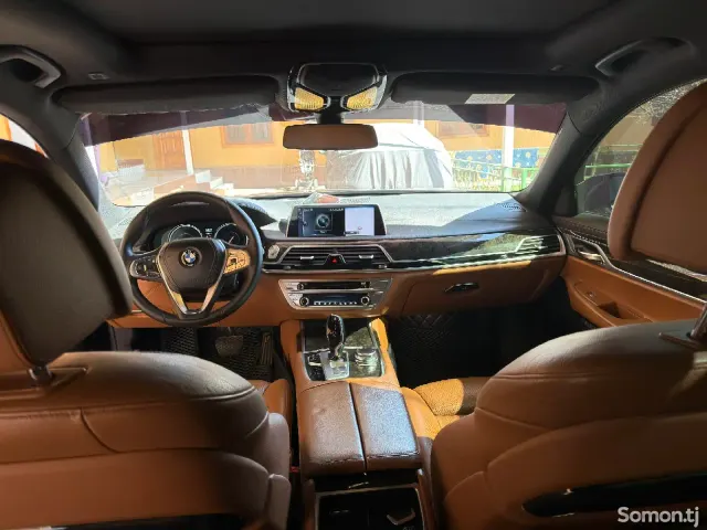 BMW 7 series 2017 · 3.0 AT
