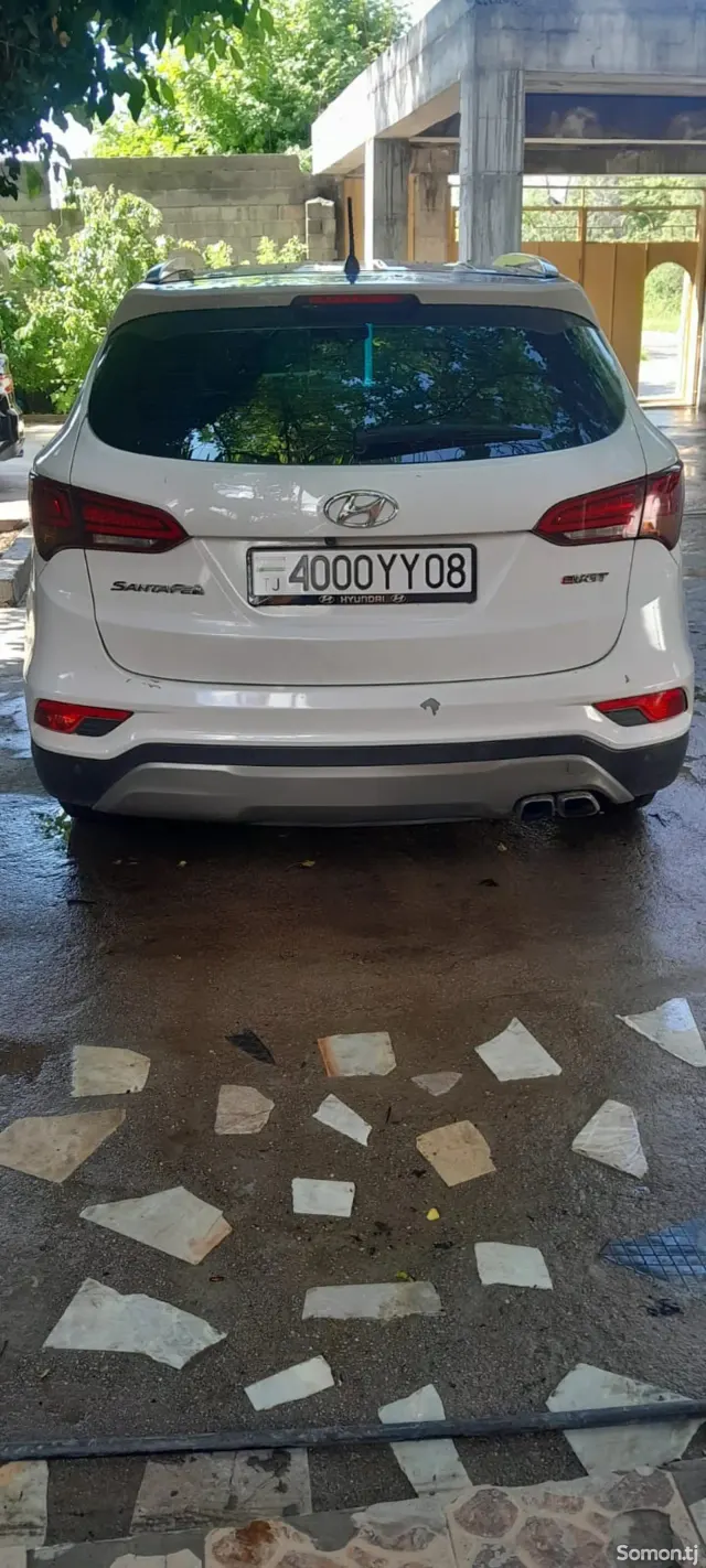 Hyundai Santa Fe 2016 · 2.0 AT