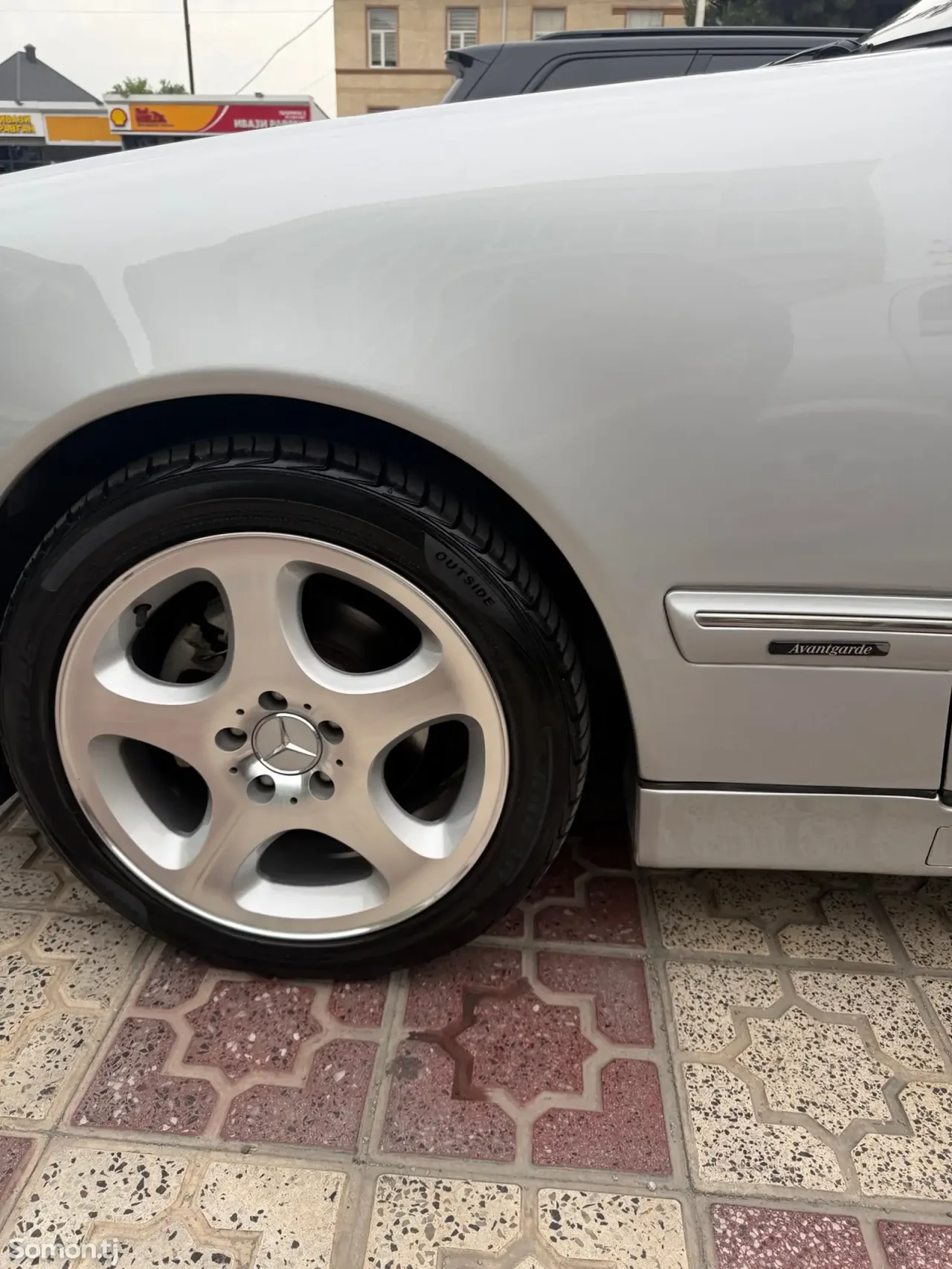 Mercedes-Benz E class 2001 · 2.4 AT