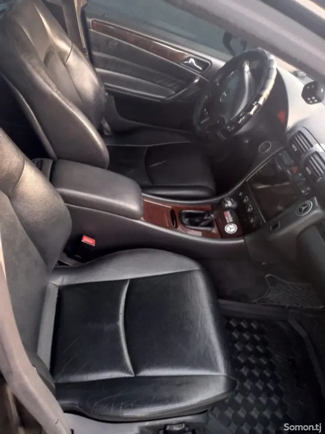 Mercedes-Benz C class 2002 · 2.0 MT