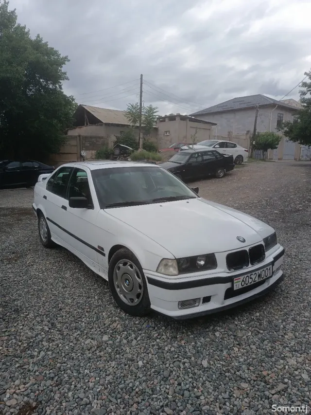 BMW 3 series 1991 · 1.8 MT
