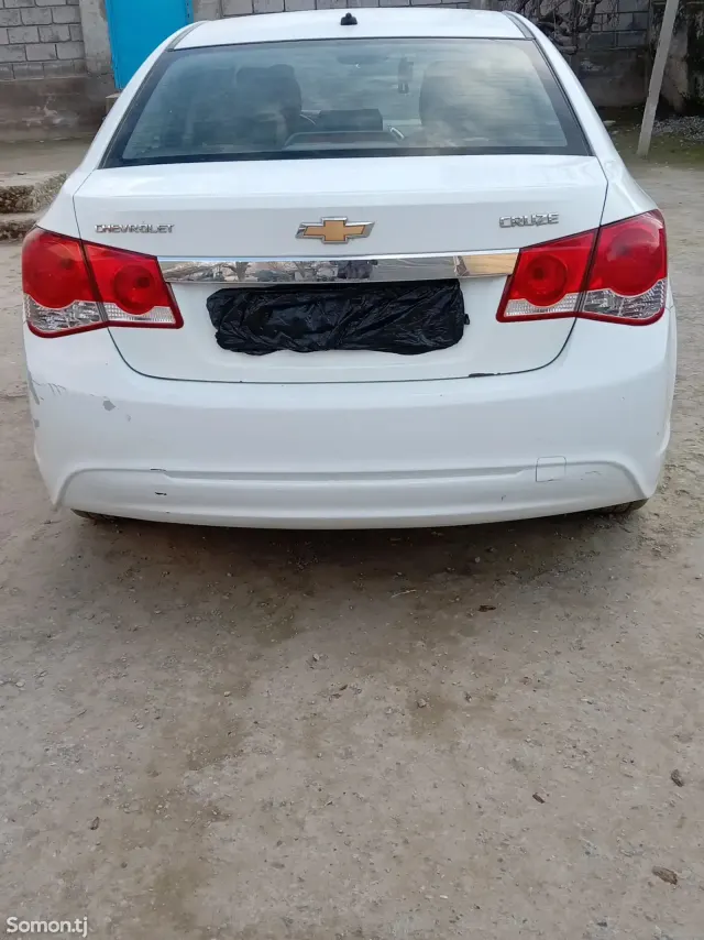 Chevrolet Cruze 2013 · 1.8 MT