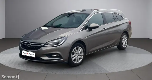 Opel Astra K 2016 · 1.0 MT