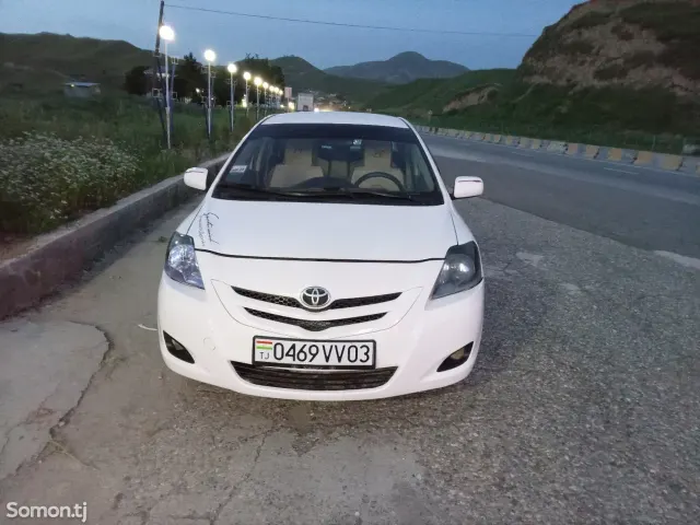 Toyota Yaris 2006 · 1.5 MT