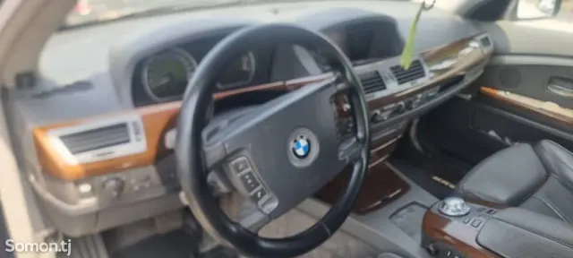 BMW 7 series 2004 · 4.5 AT