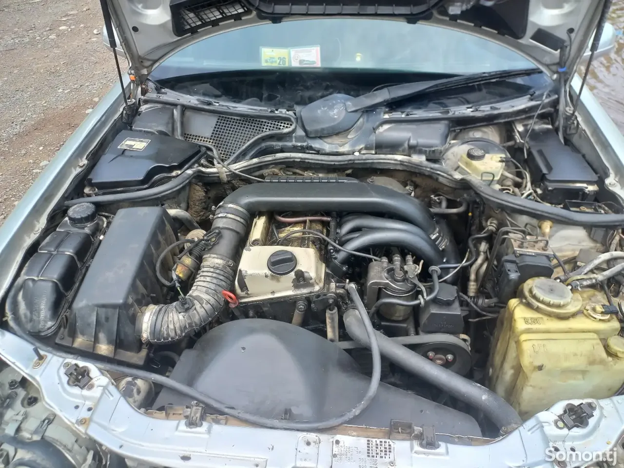 Mercedes-Benz E class 1998 · 2.0 MT